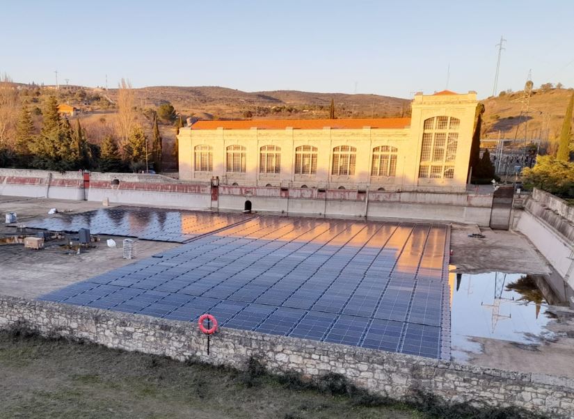 Texla inicia los trabajos para la puesta en servicio de una planta fotovoltaica flotante en el marco del Plan Solar de Canal Isabel II
